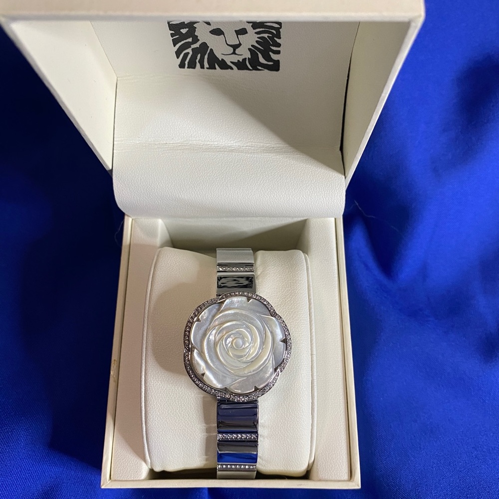 Ann Klein Rose Watch ⌚️👀 NWT